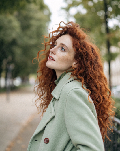 Oona Hodge